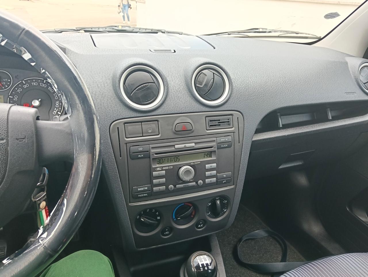 Ford Fusion 1.4 TDCi 5p. Collection