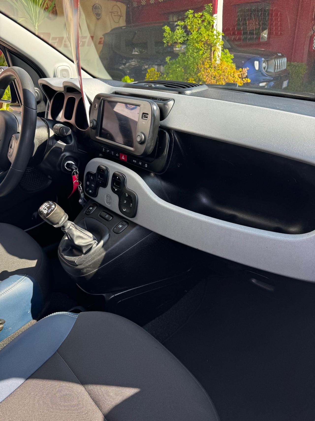 Fiat Panda 1.0 CROSS HYBRID CON GPL