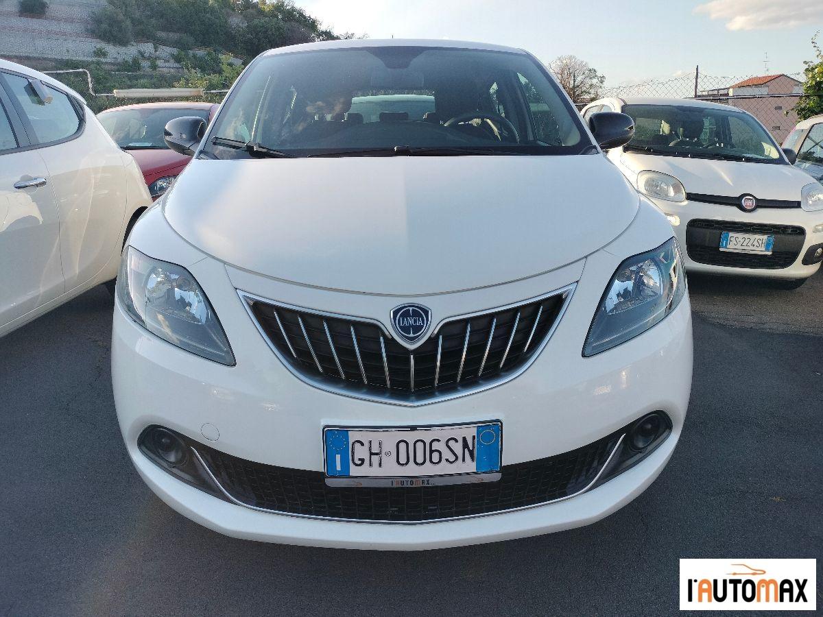 LANCIA - Ypsilon 1.0 firefly hybrid Silver s&s 70cv