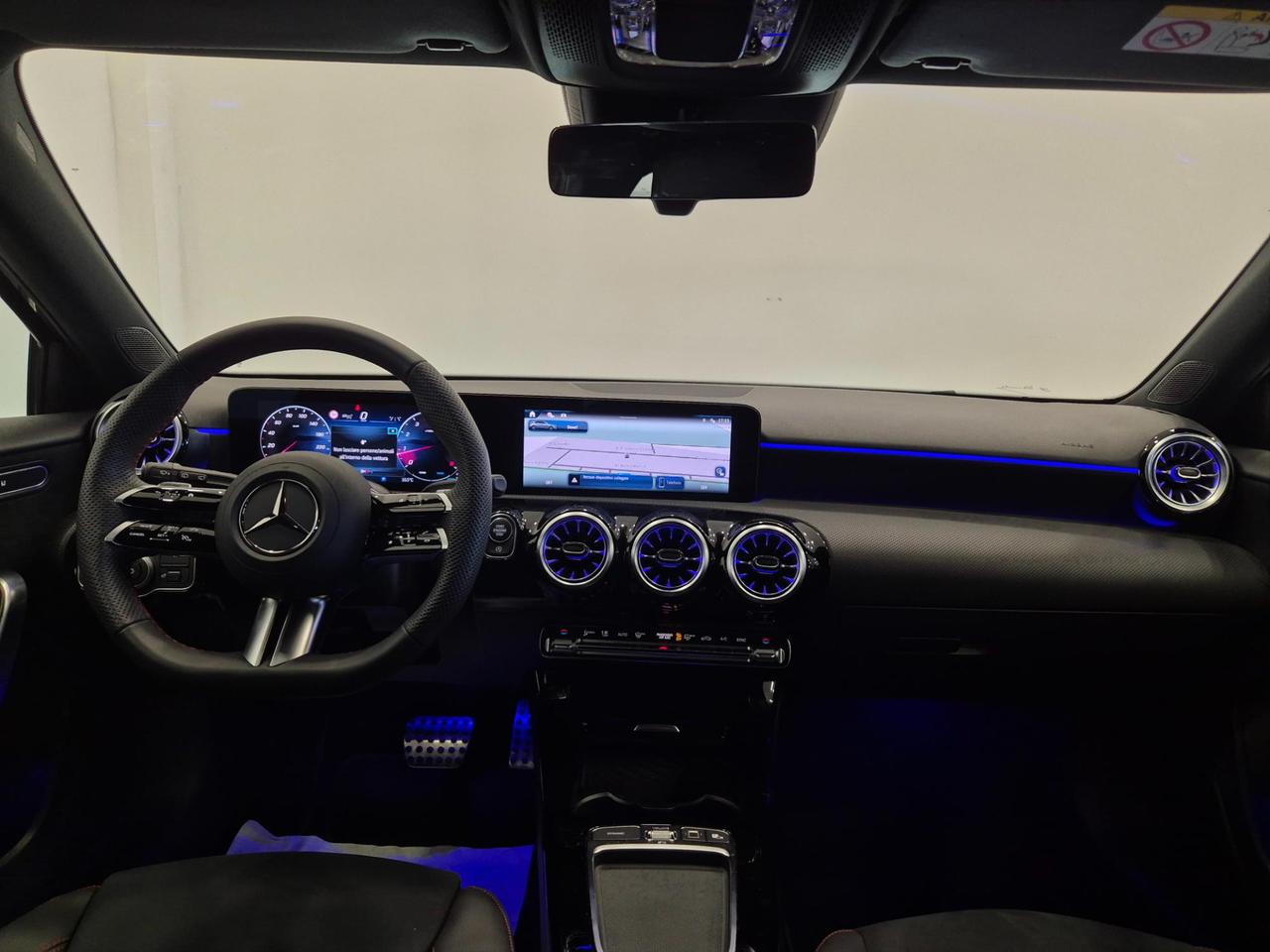 Mercedes A 200 AMG Line Advanced Plus 7G-DCT IN PROMO