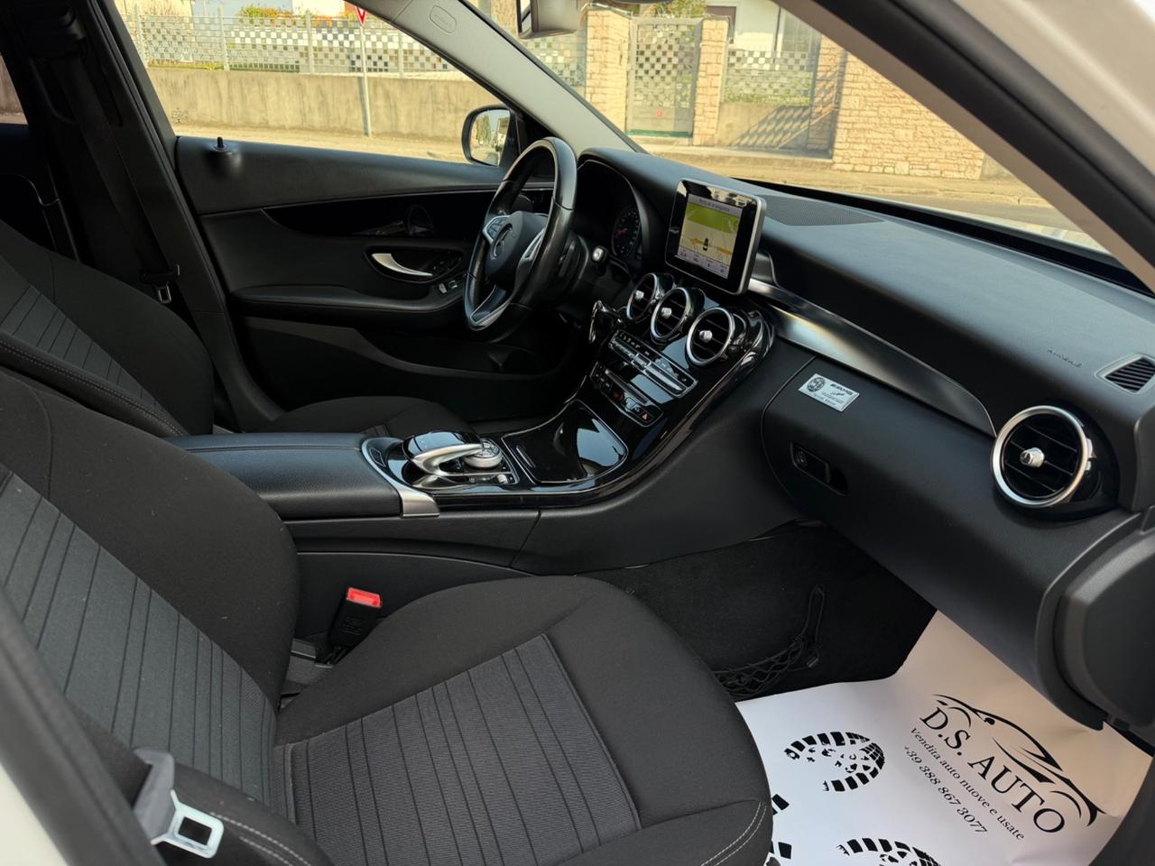 Mercedes-benz C 220 170CV LOOK AMG cerchi 19”