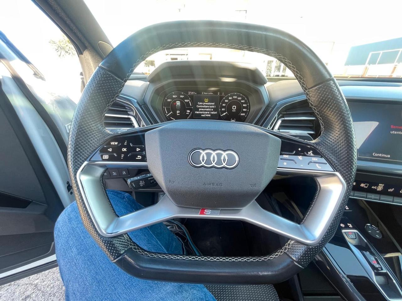 Audi Q4 50 e-tron quattro S line edition