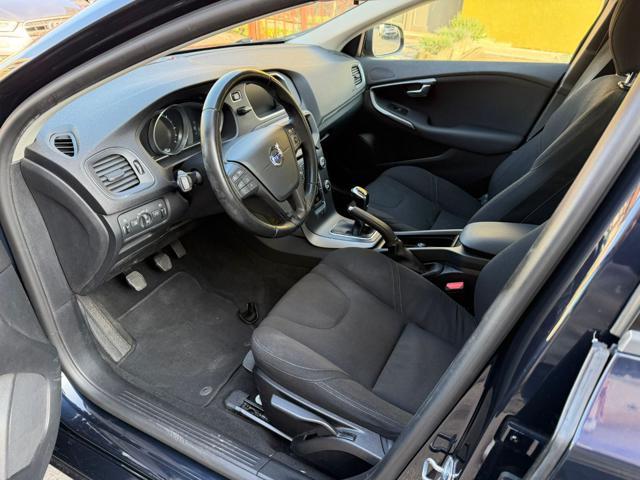 VOLVO V40 D2 2.0 euro 6
