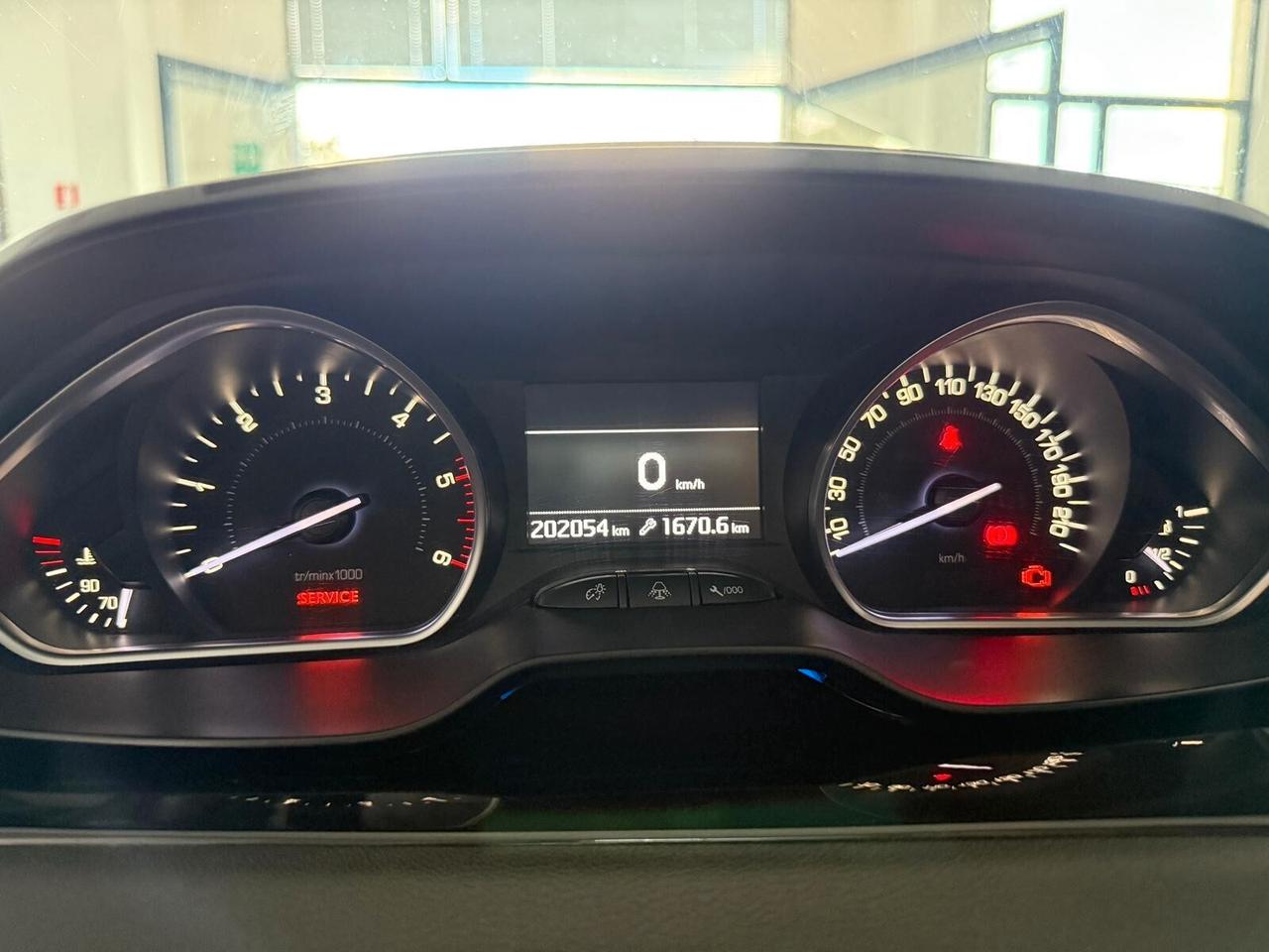 Peugeot 208 1.4 HDi 68 CV 5 porte Allure