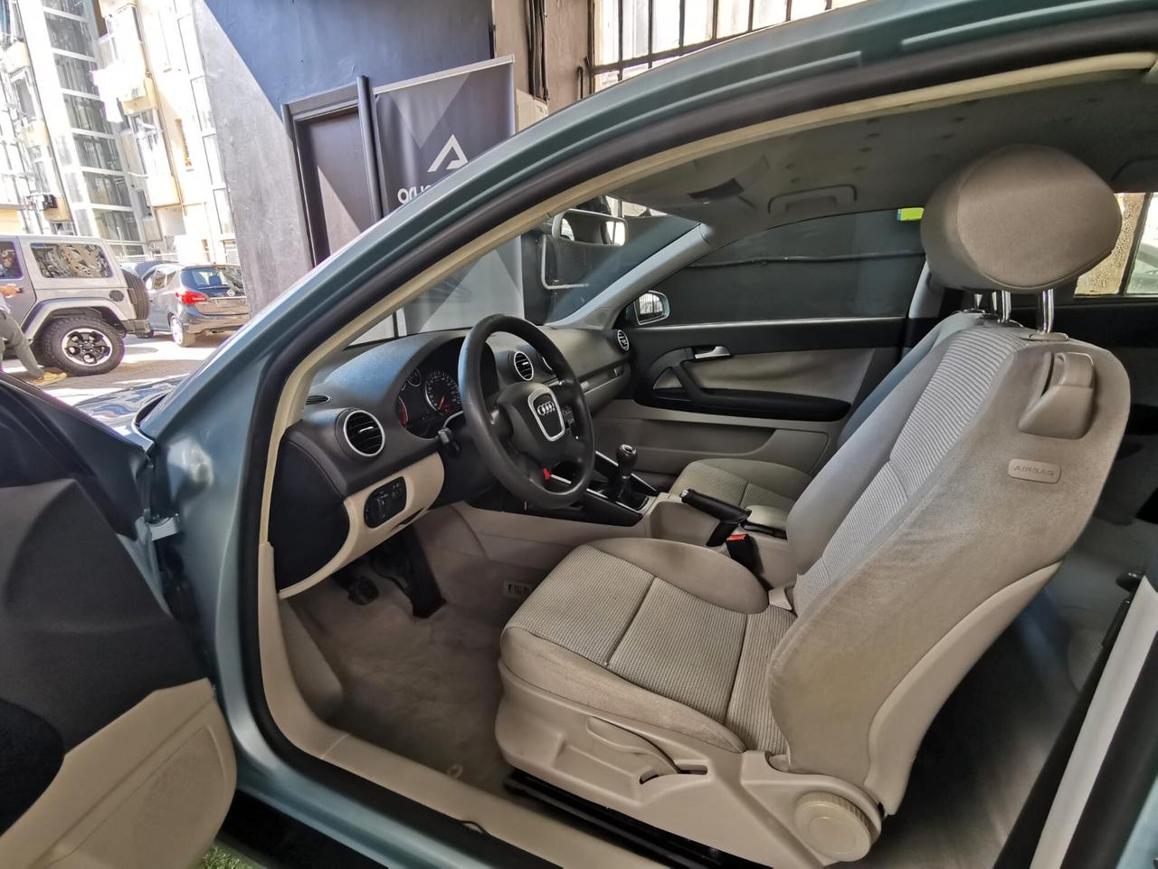 Audi A3 1.6 Ambiente S-LINE NEOPATENTATI GARANZIA 12 MESI