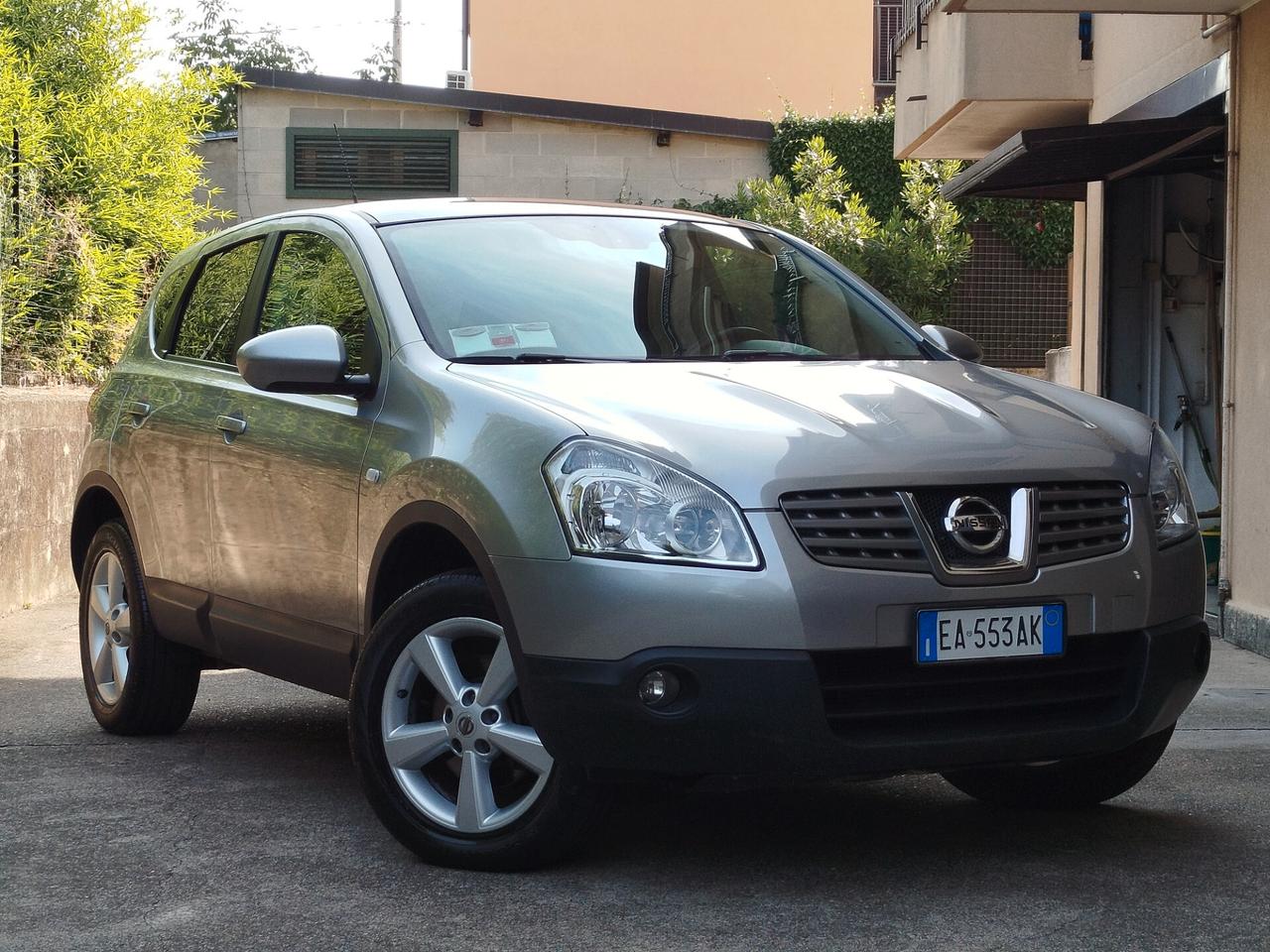 Nissan Qashqai 2.0 BENZINA 140cv 4x4 / 69.000km
