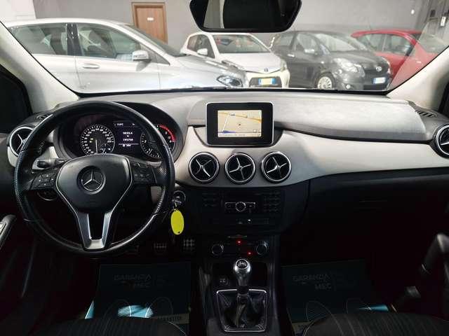 Mercedes-Benz B 180 B180 Premium Led Navigatore pelle Neopatentati