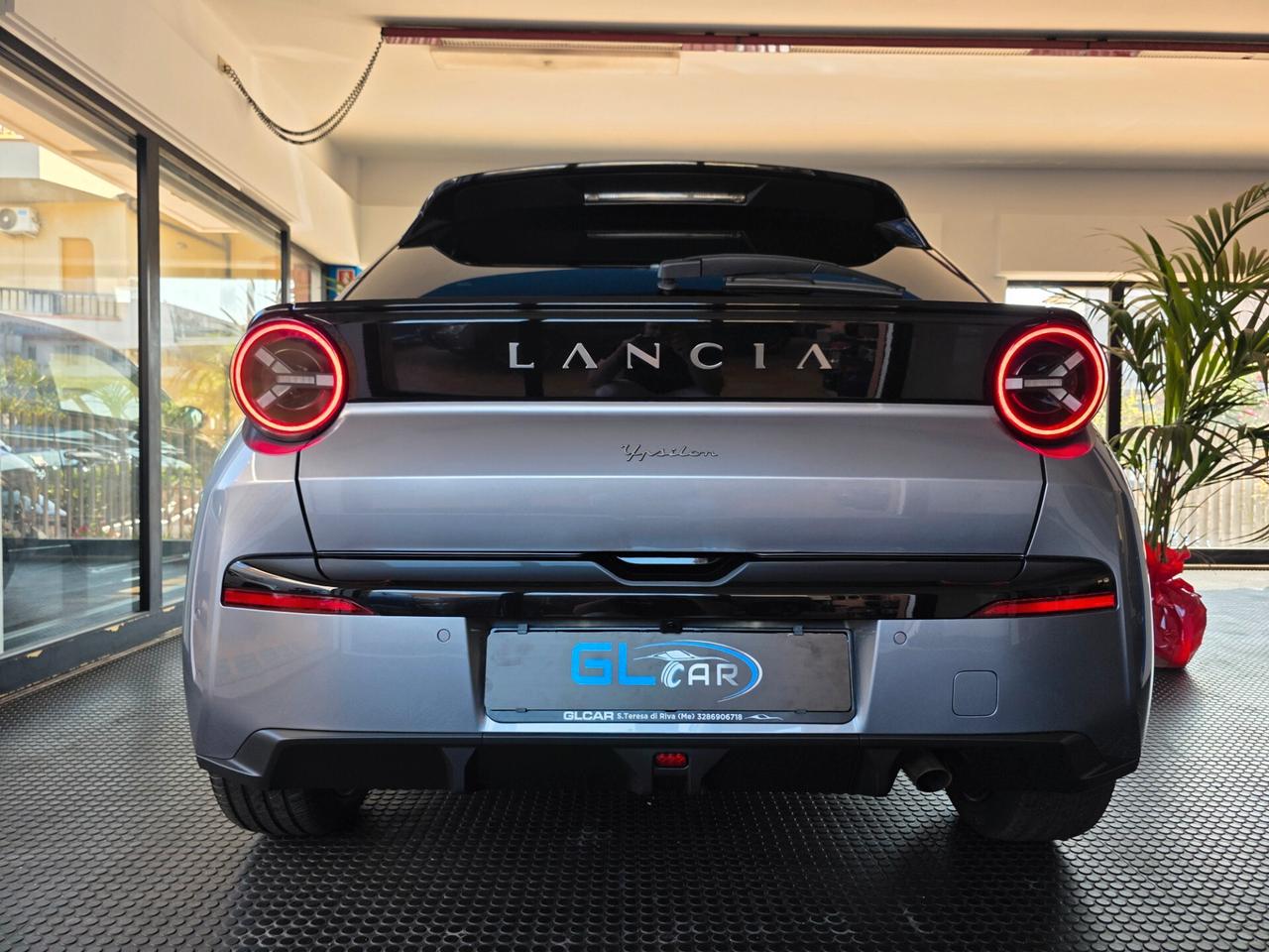 NUOVA Lancia Ypsilon Hybrid e-DCT