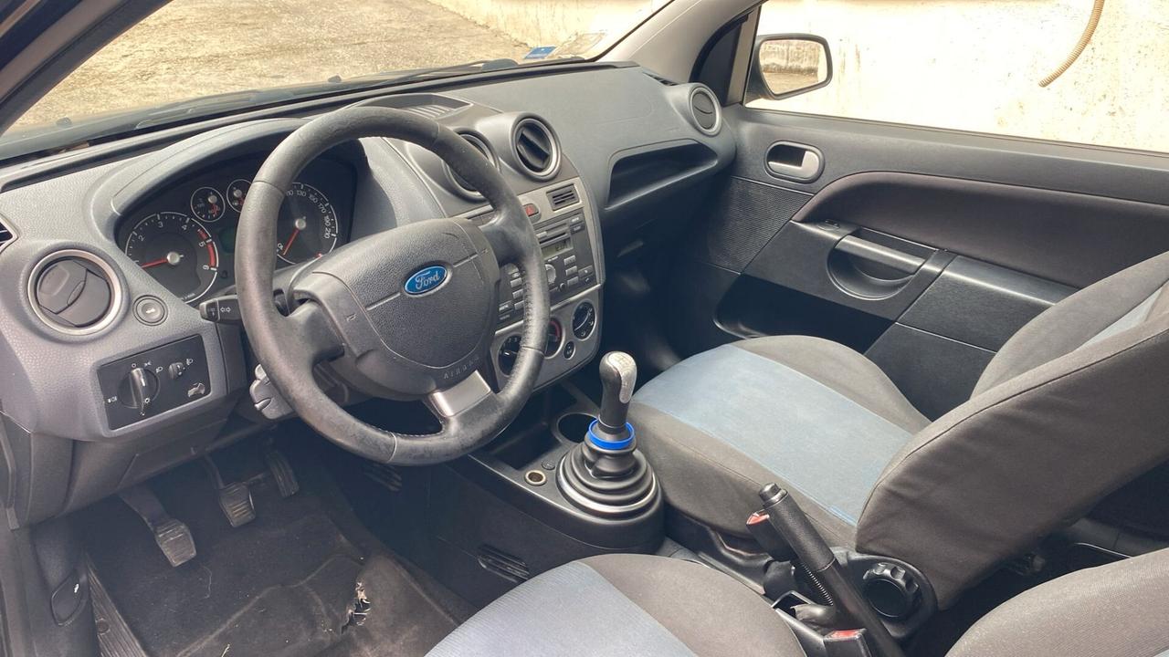 Ford Fiesta 1.4cc diesel (PRIVATO)-2007