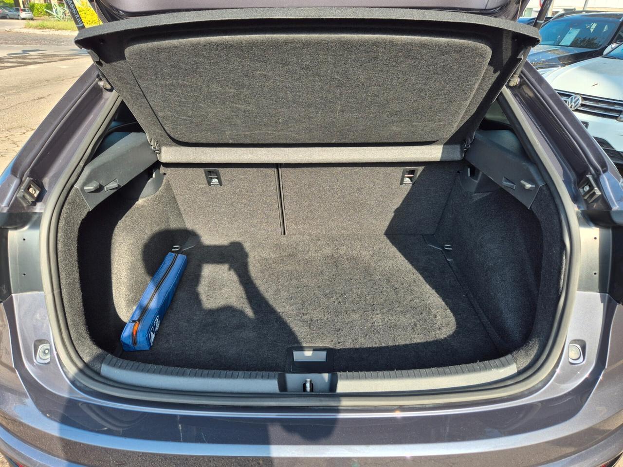 Volkswagen Taigo 1.0 TSI 115 CV R-Line