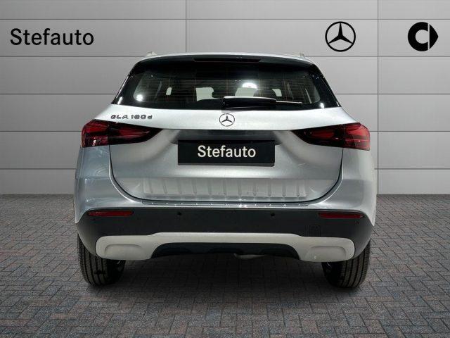 MERCEDES-BENZ GLA 180 d Automatic Advanced