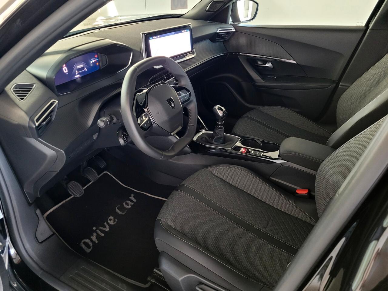 Peugeot 2008 1.2 ALLURE AUT. CRUISE LED CARPLAY PELLE NAVI