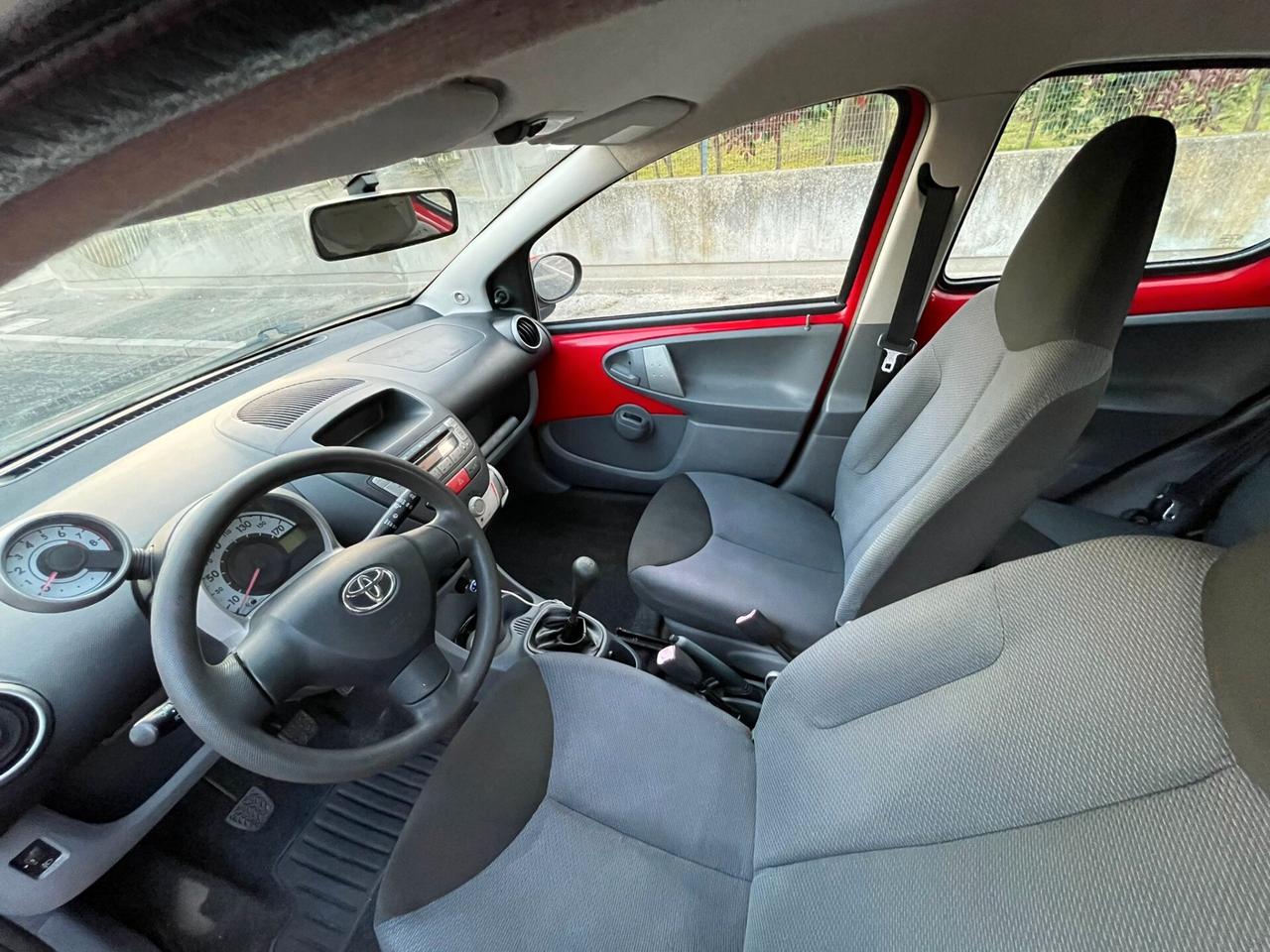 Toyota Aygo 2006 1.0 12V VVT-i 5 porte Sol BLUETOOTH KM CERTIFICATI NEOPATENTATI