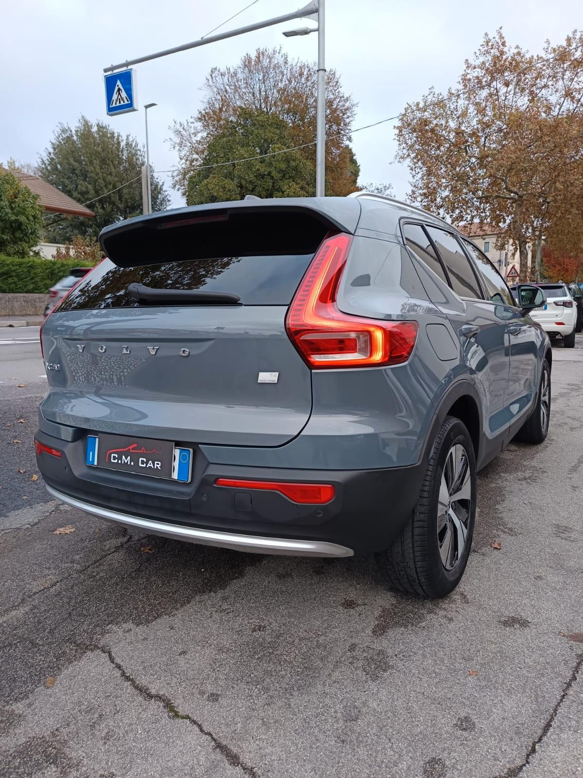Volvo XC40 T4 Recharge Plug-in Hybrid automatico Essential