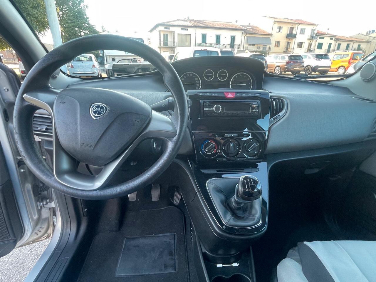 Lancia Ypsilon 1.2 69 CV 5 porte S&S Silver GARANTITA