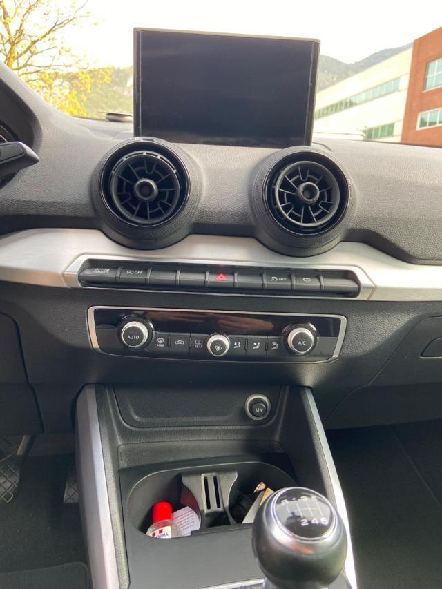 AUDI Q2 1.6 TDI Business Design