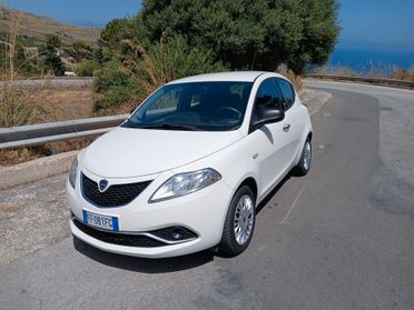 Lancia Ypsilon 1.2 Silver