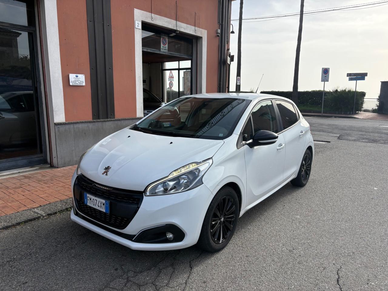Peugeot 208 BlueHDi 75 5 porte Allure 2018