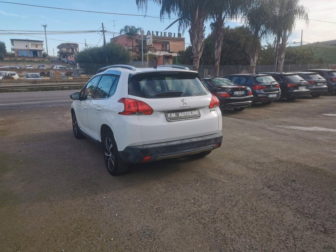 Peugeot 2008 1.6 e-HDi 92 CV Stop&Start Urban Cross 2014