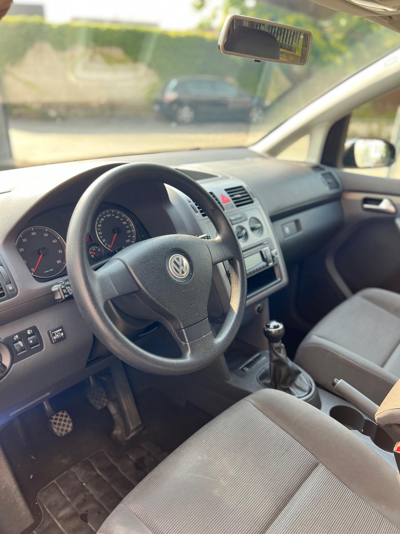Volkswagen Touran 1.6 Trendline Bifuel GPL RINNOVATO