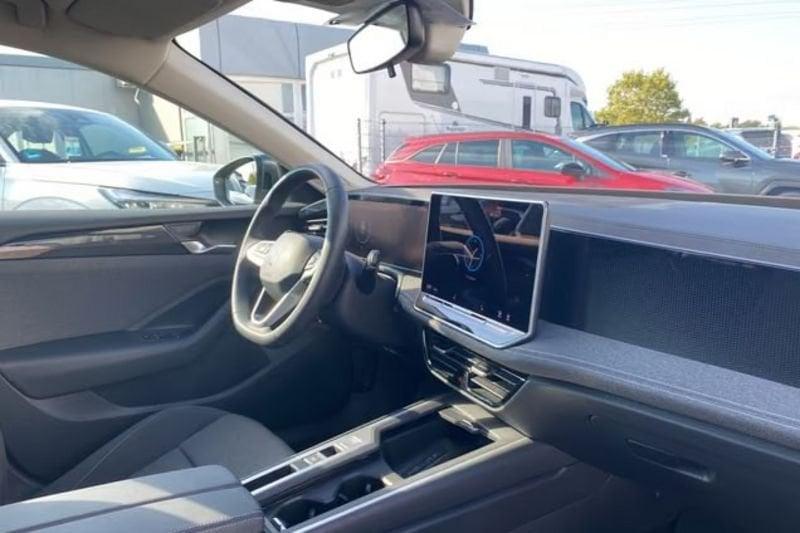 Volkswagen Passat Variant 1.5 eTSI ACT Business DSG LED Camera ACC NAVI