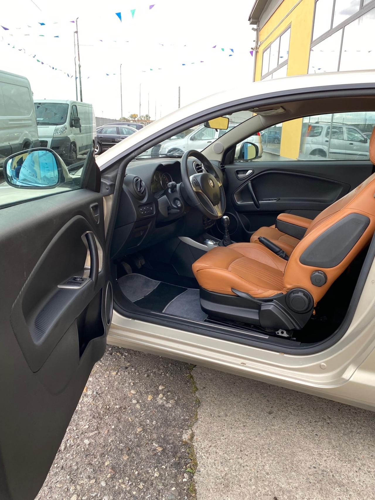 Alfa Romeo MiTo 1.4 T 135 CV M.air S&S TCT Distinctive
