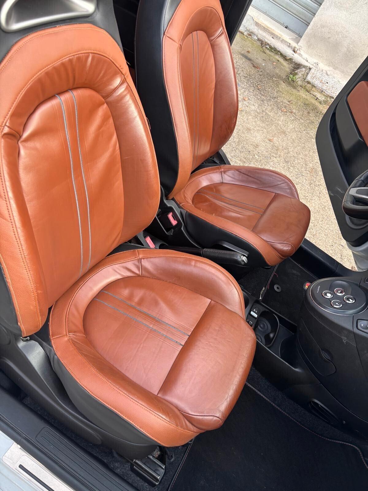 Abarth 500 C 1.4 Turbo T-Jet MTA Bicolor