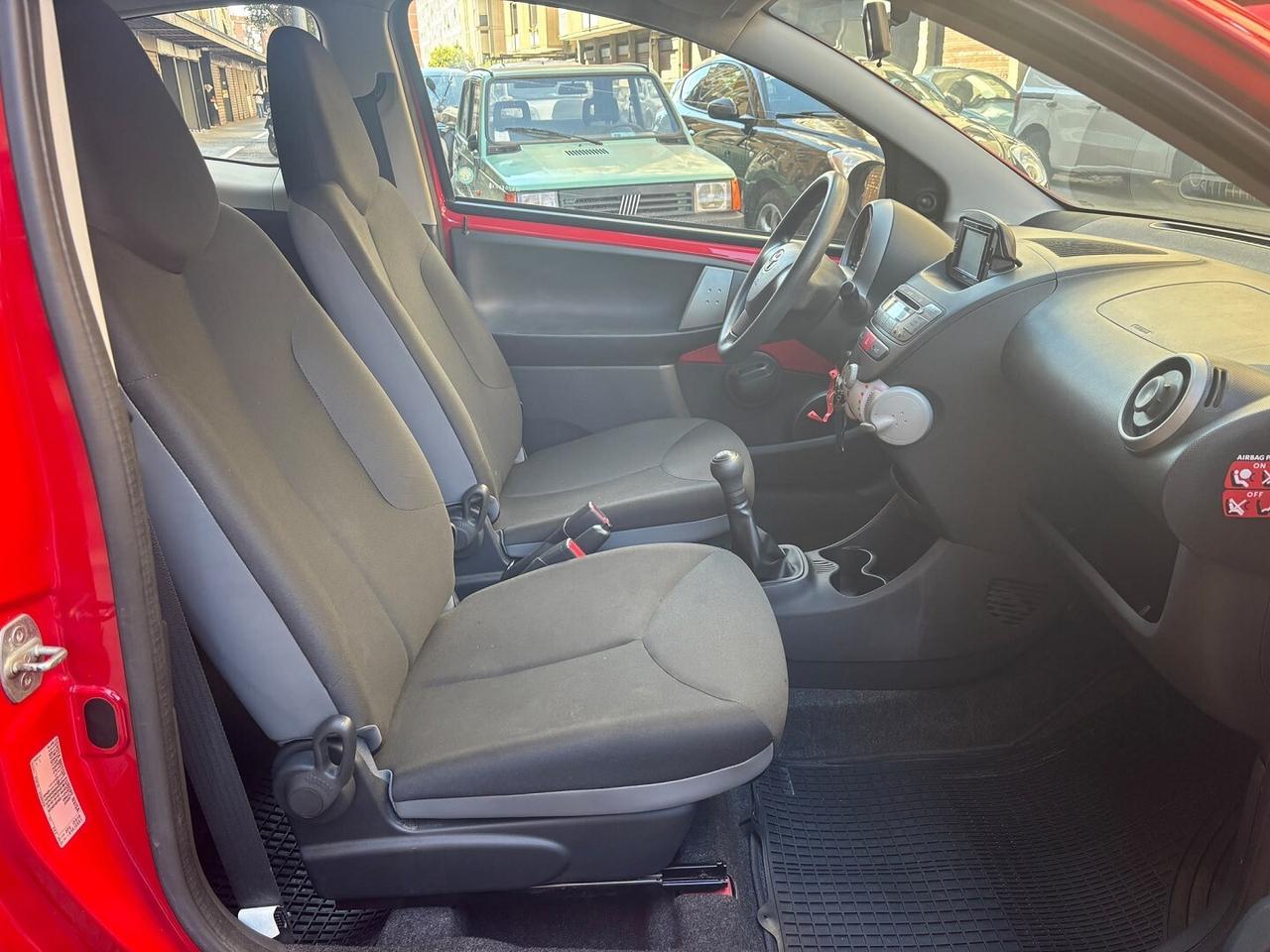Toyota Aygo 1.0 - PASSAGGIO DI PROPRIETà INCLUSO