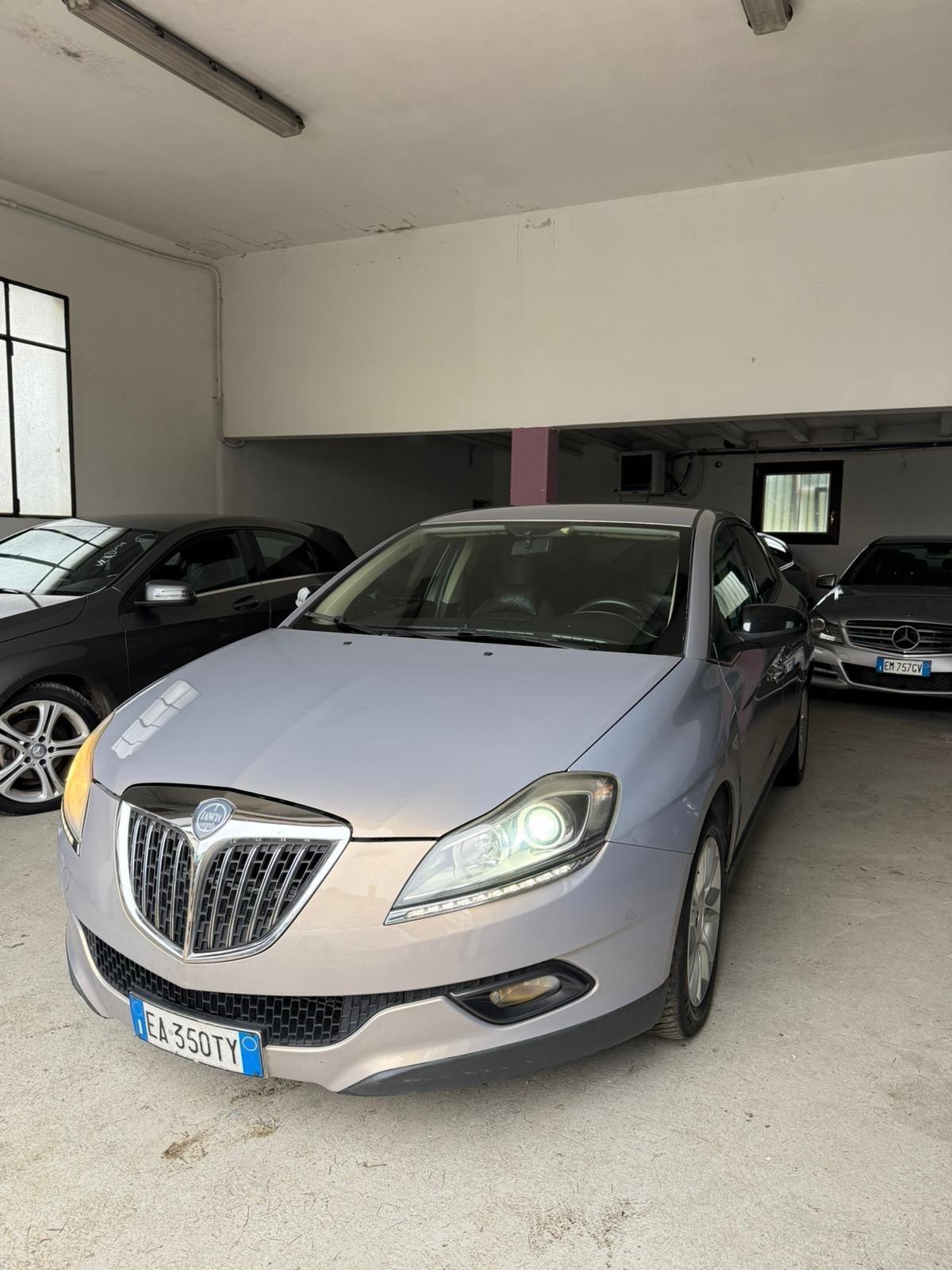 Lancia Delta 1.6 MJT DPF Argento