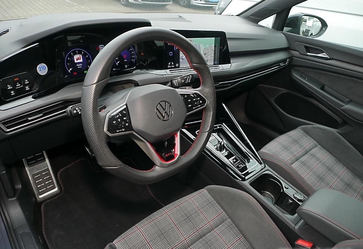 Volkswagen Golf GTI Golf 2.0 TSI GTI DSG 18”
