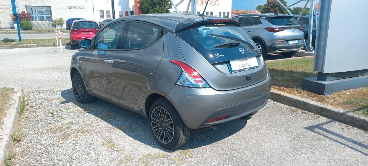 Lancia Ypsilon 1.0 FireFly 5 porte S&S Hybrid Gold