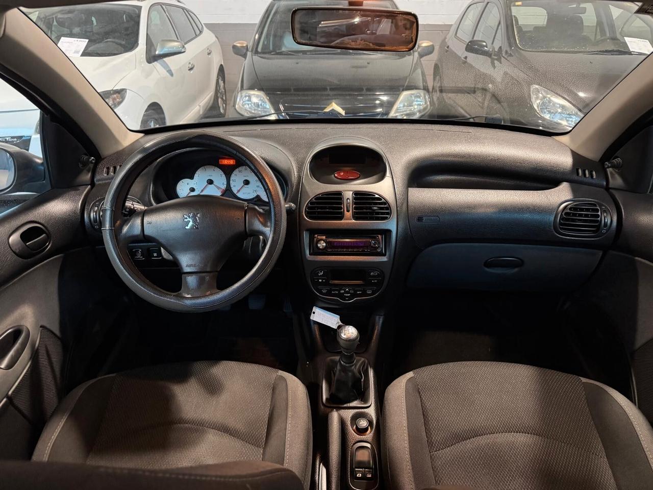 Peugeot 206 1.4 5p. Enfant Terrible