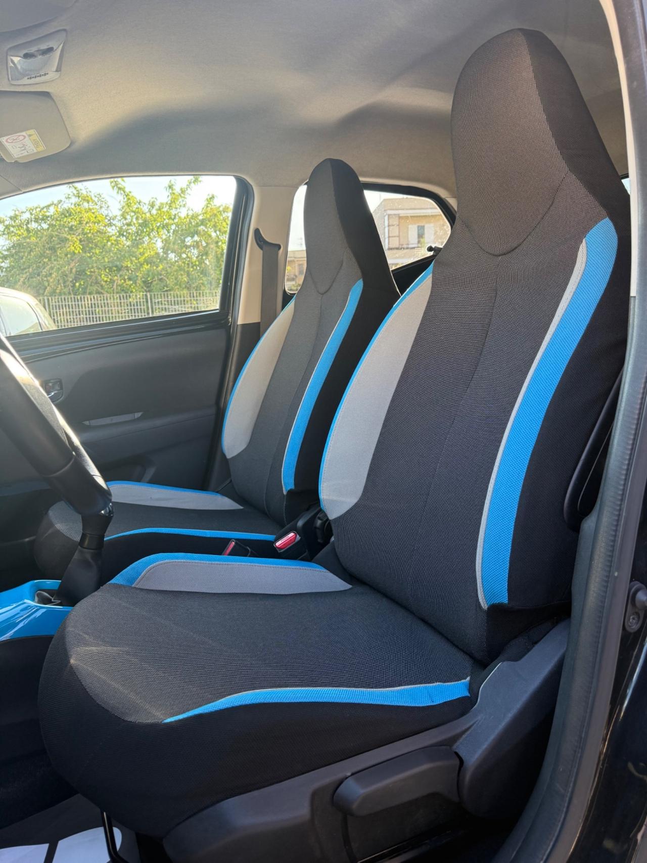 Toyota Aygo 1.0 VVT-i 72 CV 5 porte x-clusiv