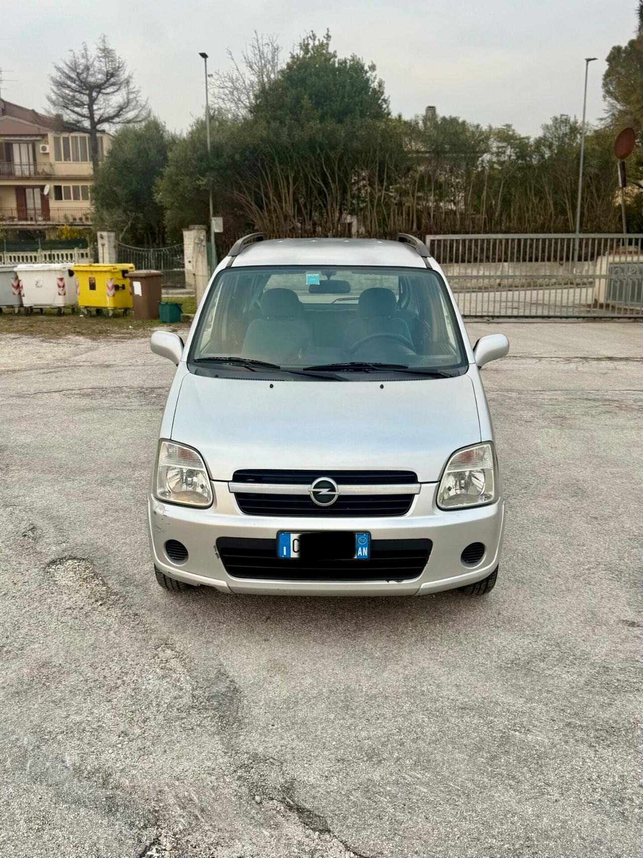 Opel Agila 1.2 benzina 5porte NEOPATENTATI
