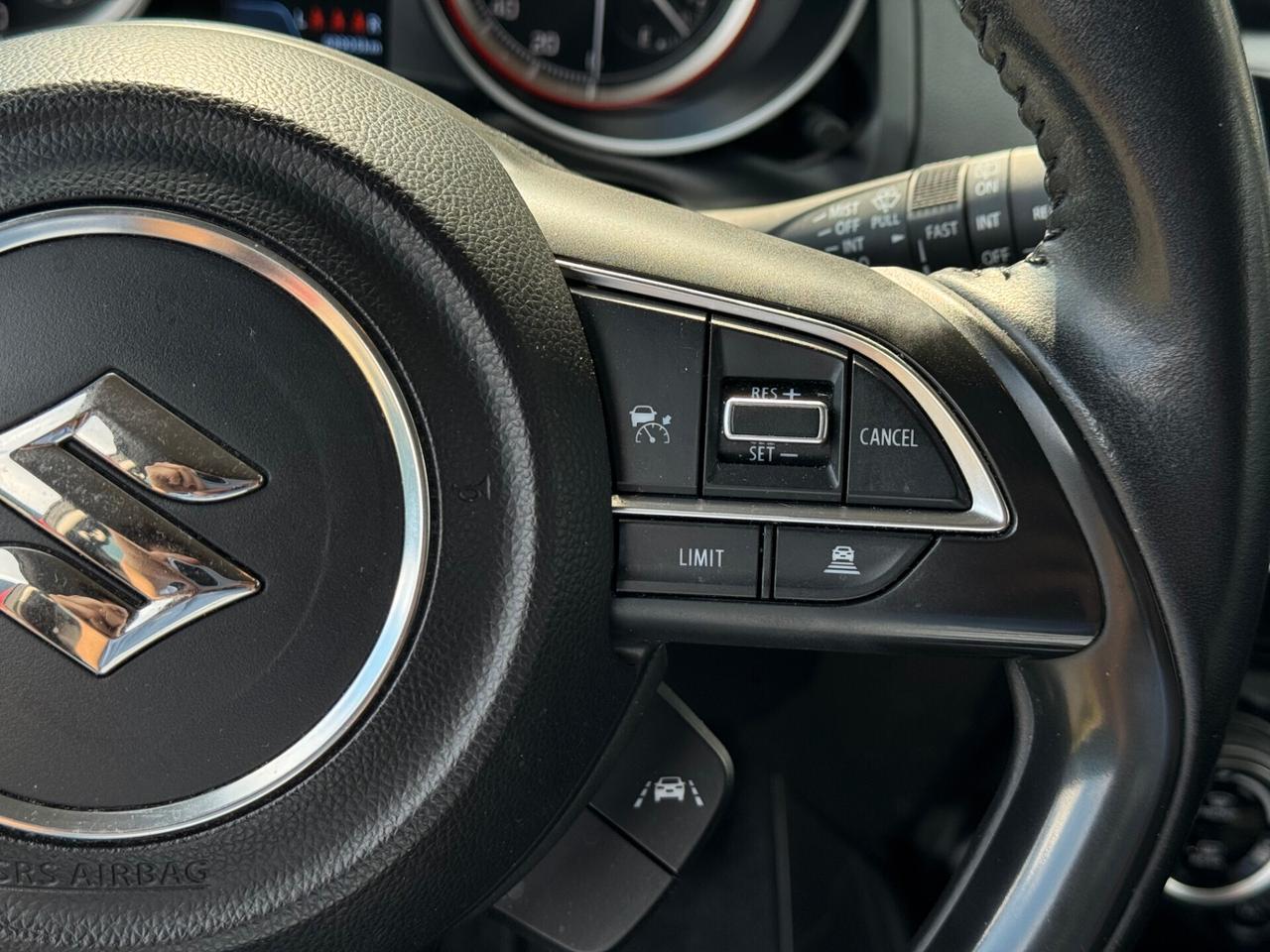 SUZUKI SWIFT 1.2cc 4X4 BENZINA