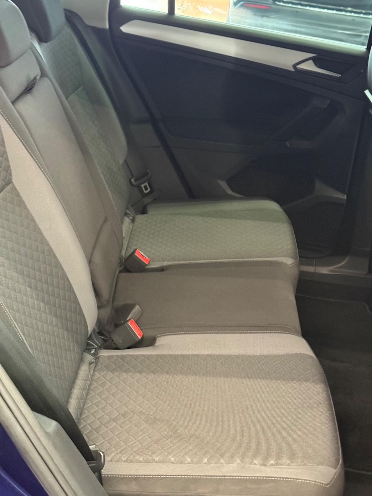 Volkswagen Tiguan 2.0 TDI SCR DSG 4MOTION Business BMT