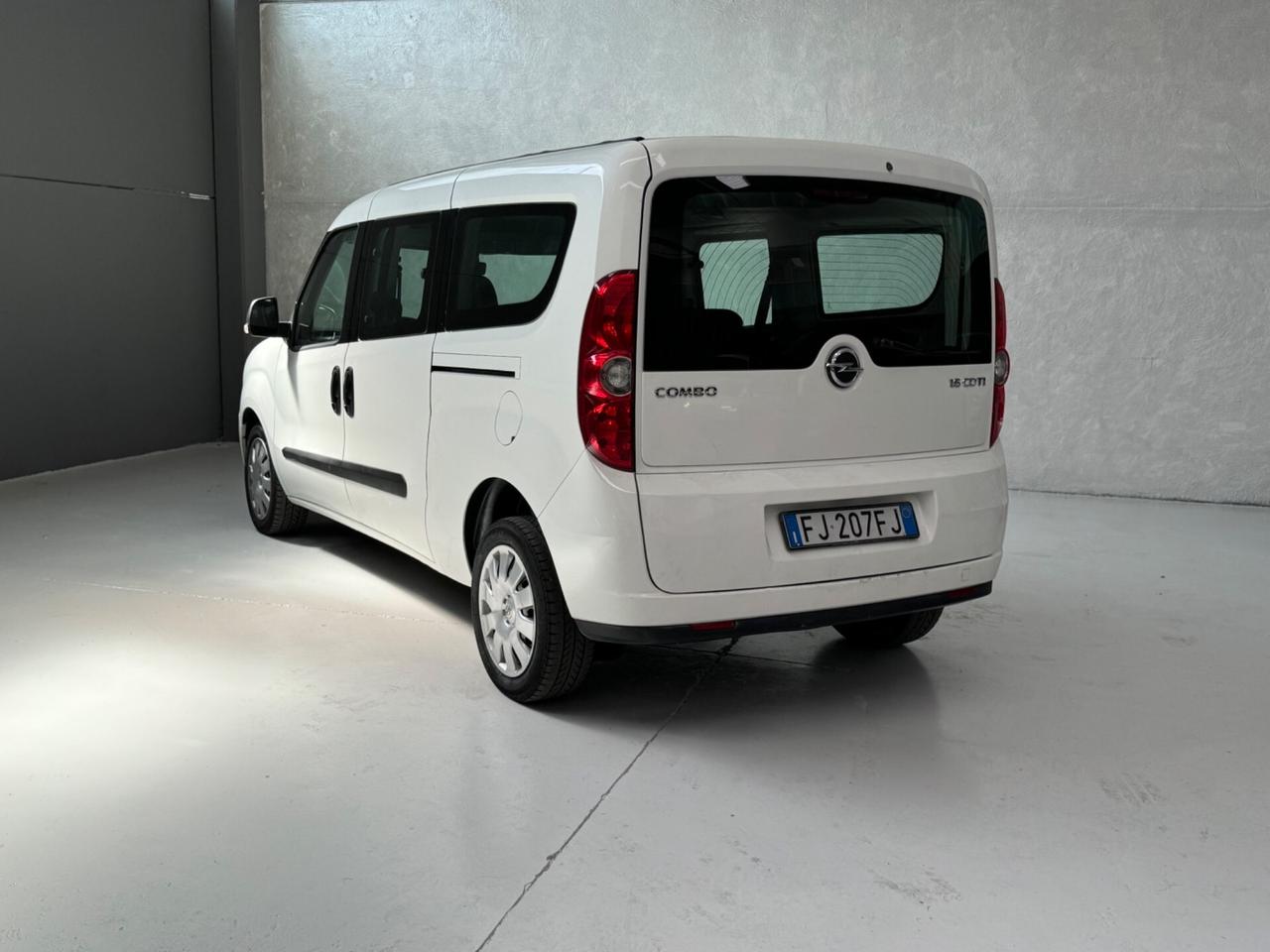 Opel Combo 1.6 CDTI Maxi Neopatentati