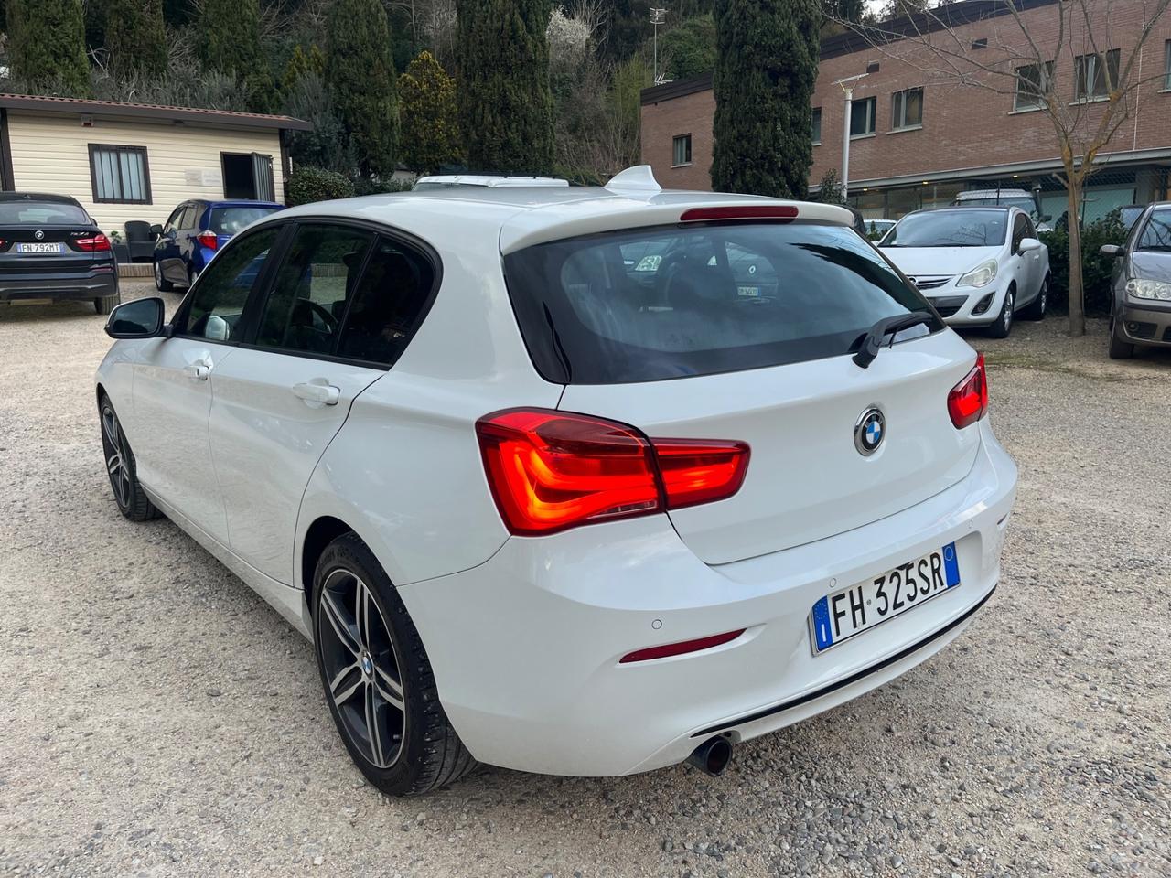 Bmw 118 118d 5p. Urban