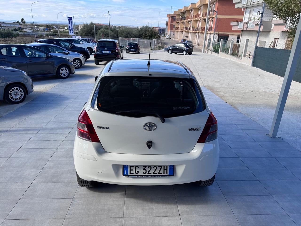 Toyota Yaris 1.0 5 porte