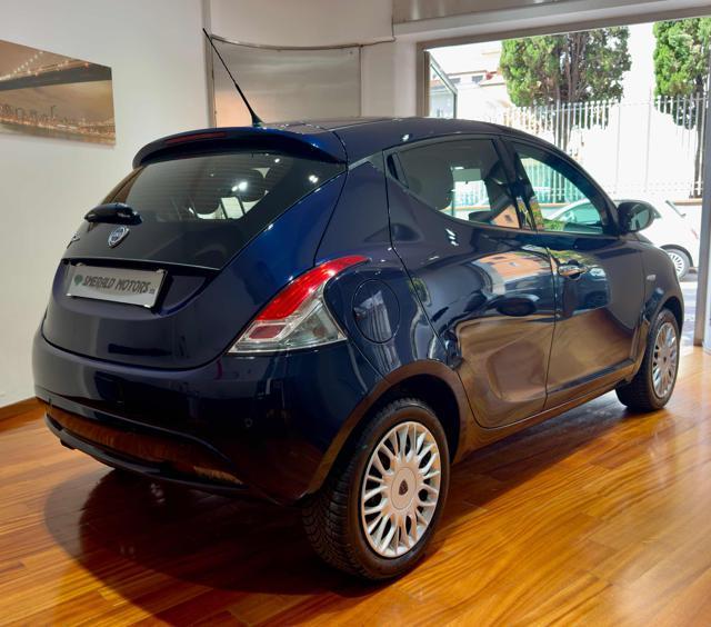 LANCIA Ypsilon 1.2 69 CV 5 porte Gold