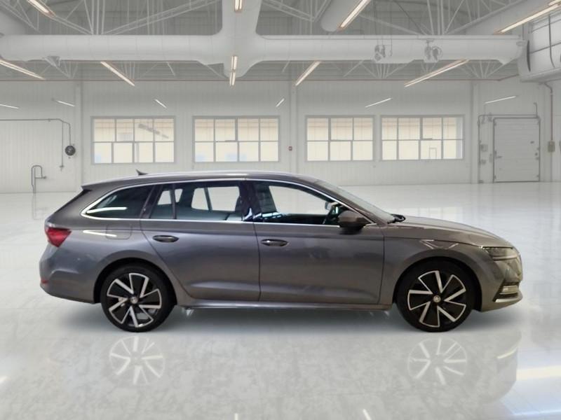 SKODA OCTAVIA 1.5 TSI G-TEC EXECUTIVE DSG STATION WAGON