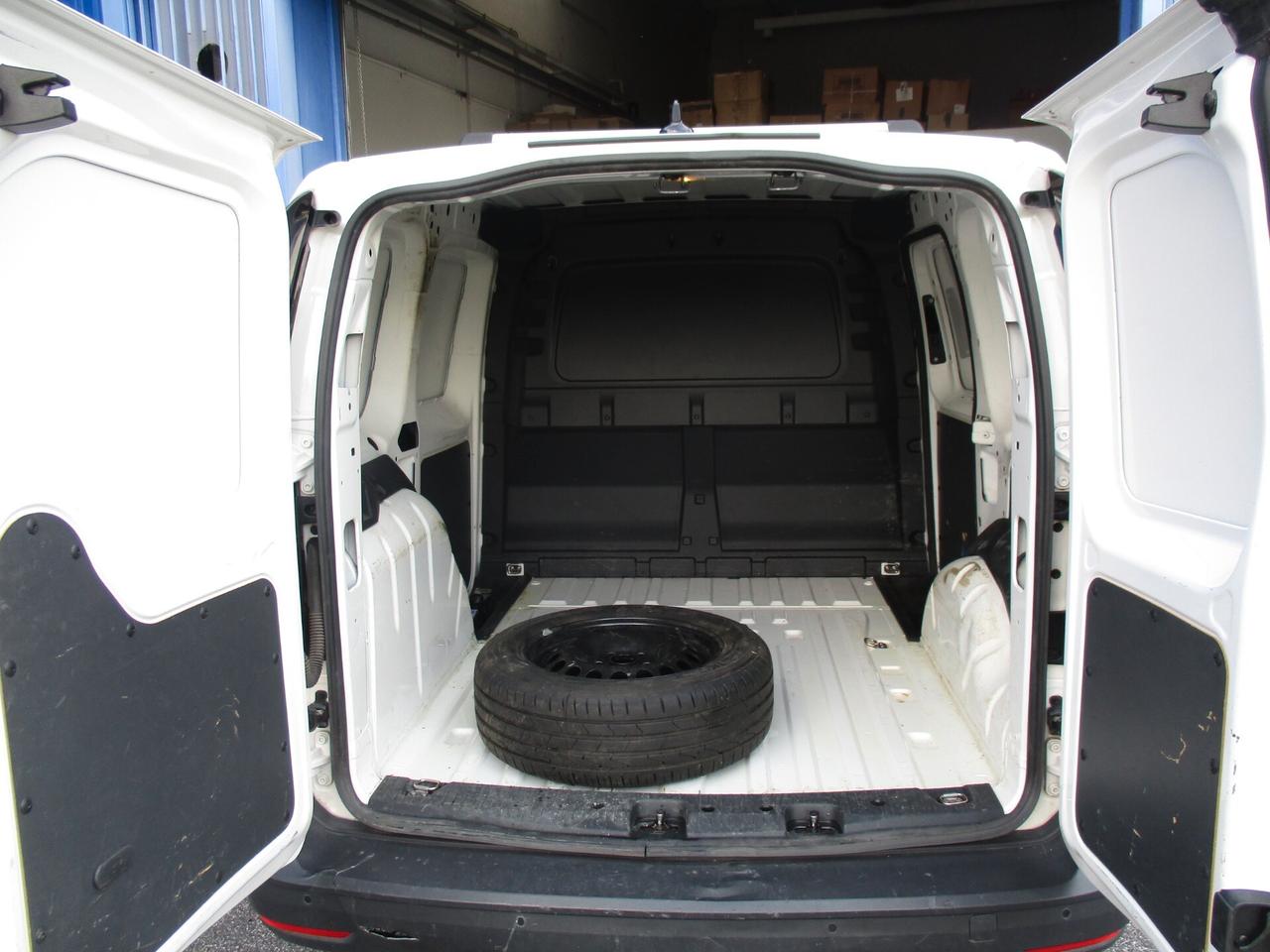 VOLKSWAGEN CADDY 2000 TDI 4x4 122 cv