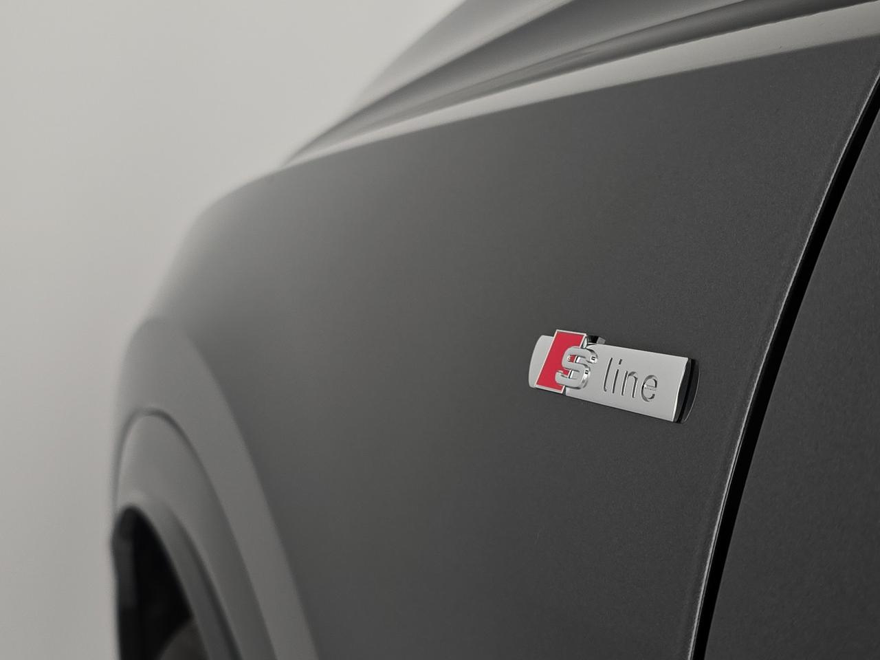 Audi Q8 50 3.0 tdi mhev s line edition quattro tiptronic
