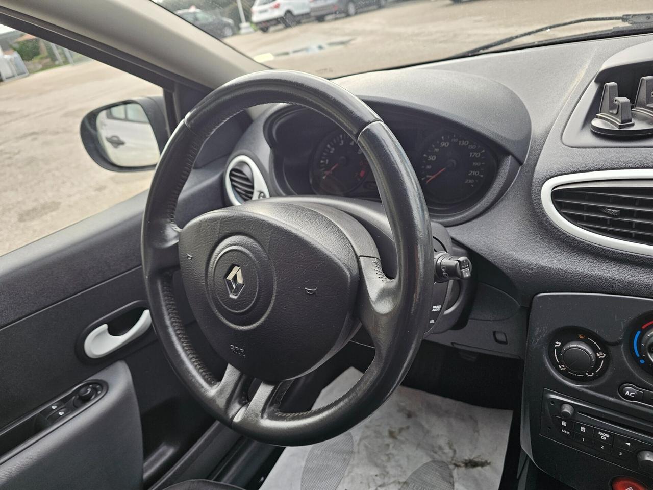 Renault Clio Sw - 1.2B 100 CV - Neopatentati