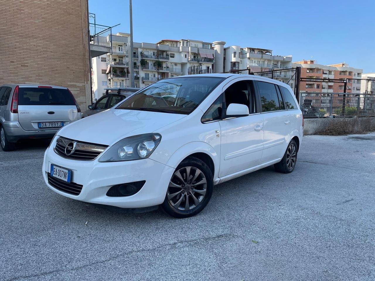 Opel Zafira 1.8 16V GPL-TECH Edition 7 posti