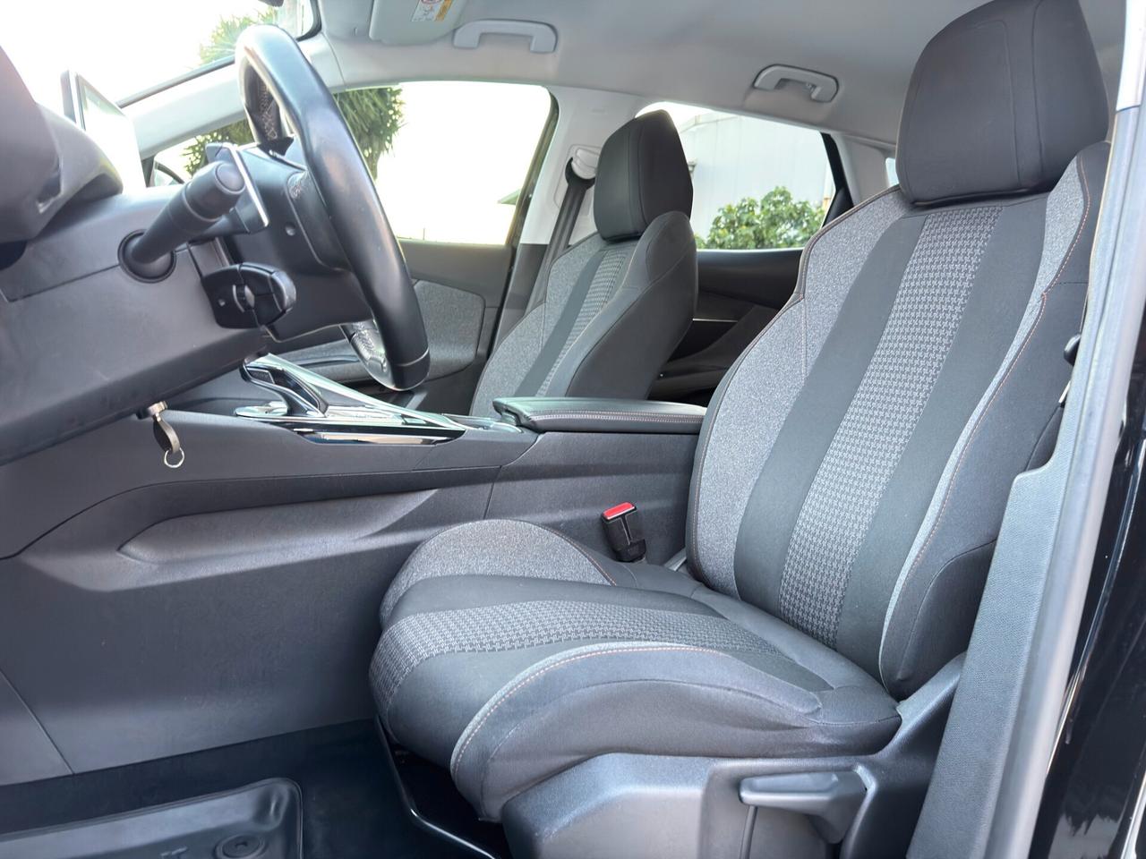 Peugeot 3008 BlueHDi 130 S&S Allure