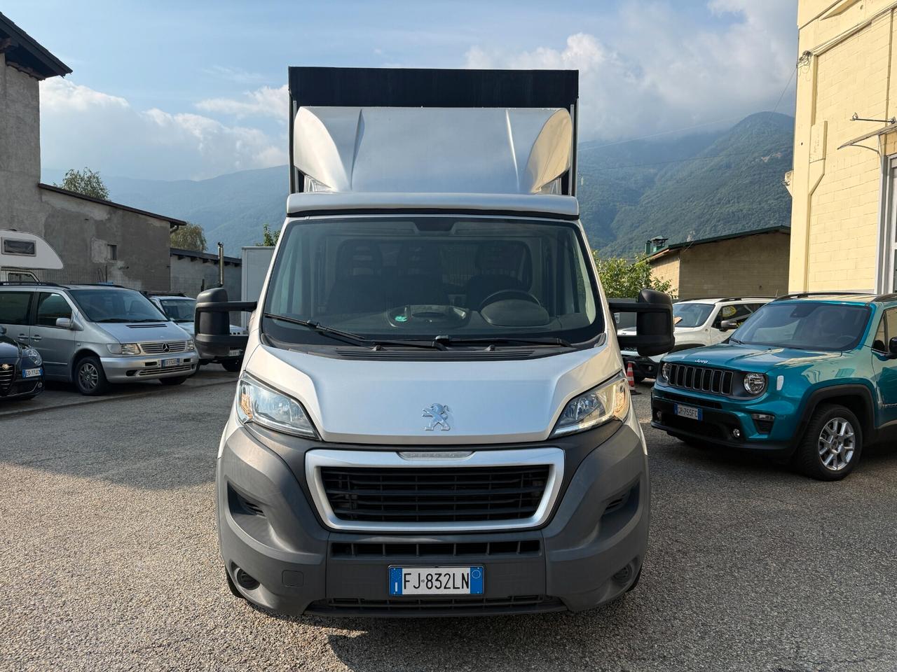 Peugeot Boxer 335 2.0 BlueHDi 160CV PLM-SL Cassonato