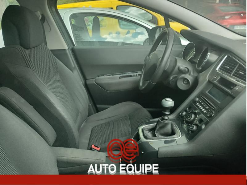 Peugeot 5008 1.6 BlueHDi 120CV Business