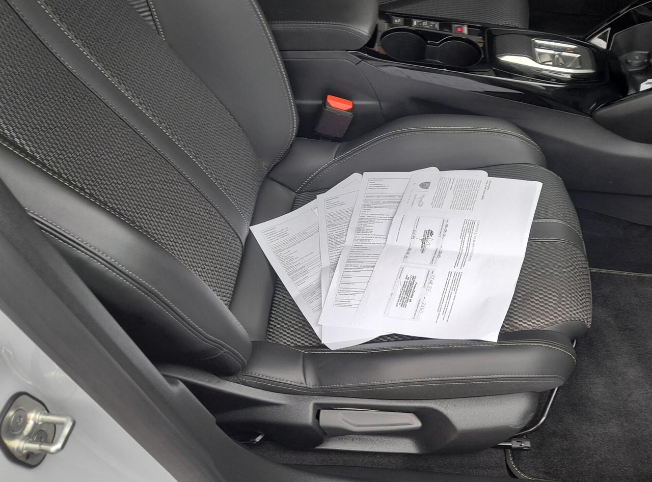 Peugeot 2008 BlueHDi 130 S&S EAT8 GT