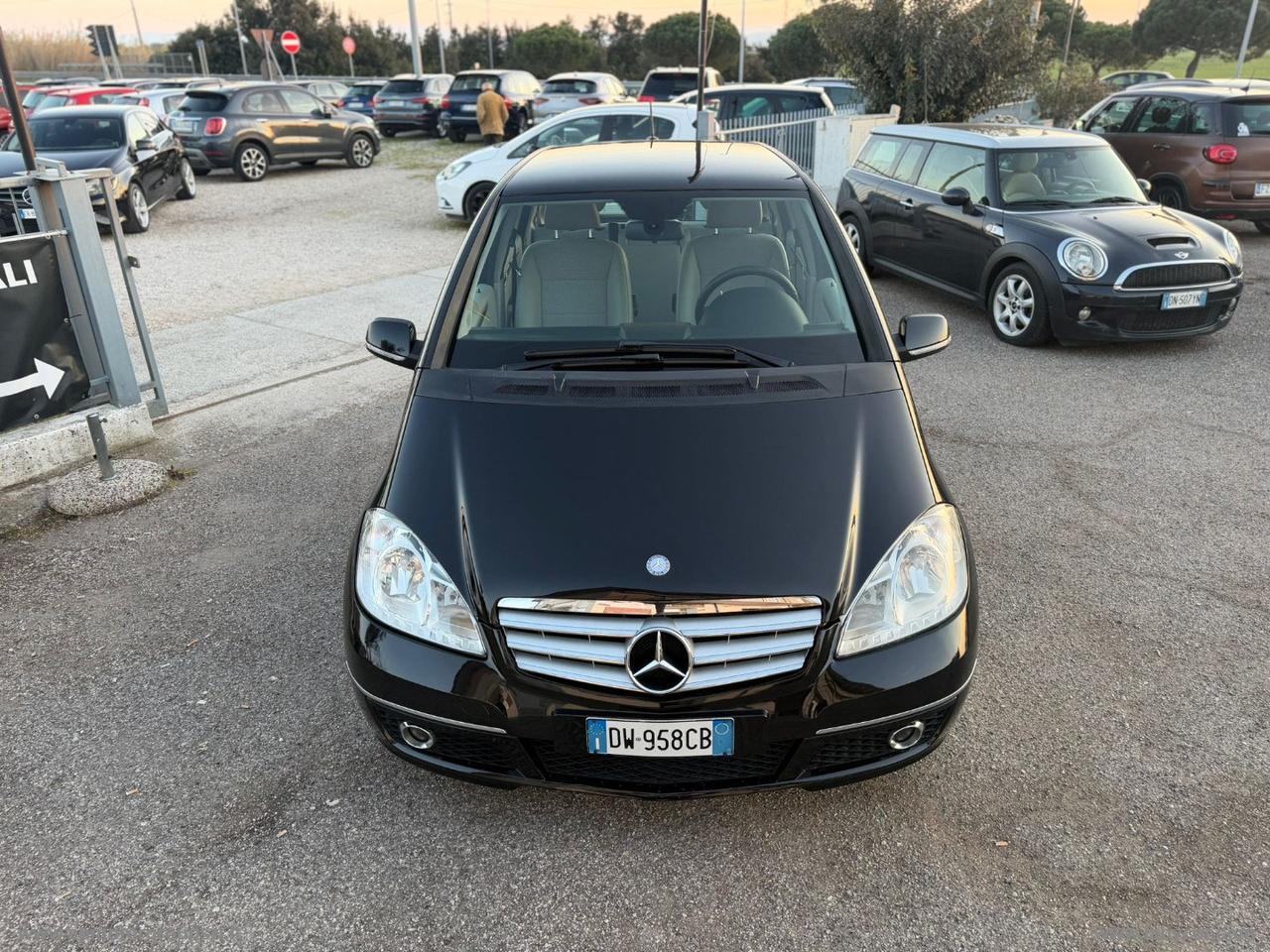 MERCEDES-BENZ A 150 BlueEFFICIENCY Avantgarde